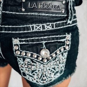 L.A. idol Bling Cross Cutoff Shorts